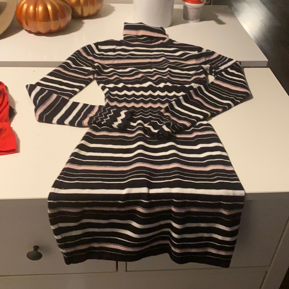 Bebe body con turtleneck dress